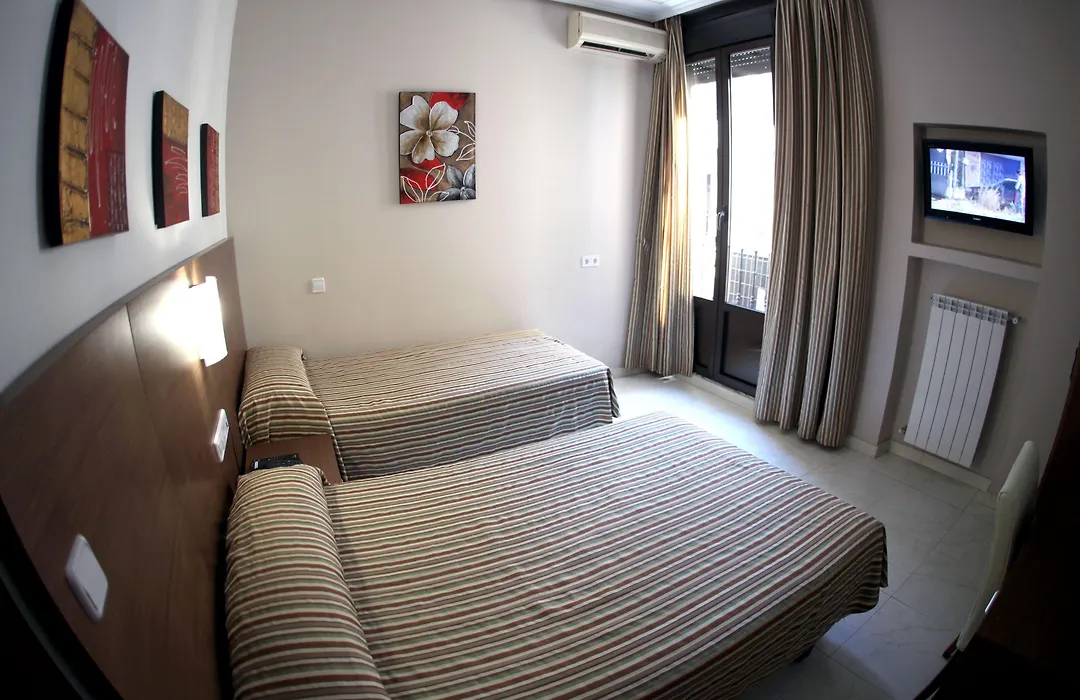 Hostal Atocha Almudena Martin-1